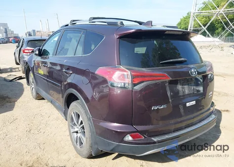 2017 Toyota Rav4 Xle z USA, uszkodzony, nr VIN 2T3RFREV3HW598588